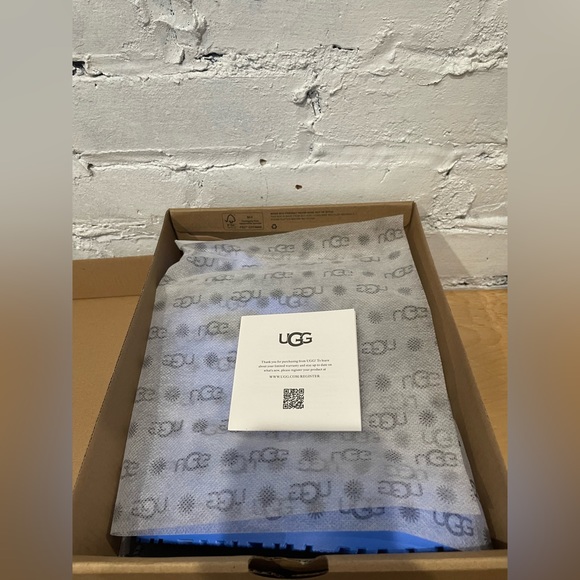 NIB Ugg - Rahjee Rain Boot Sizes 9, 10, 11, 12 - Picture 6 of 11